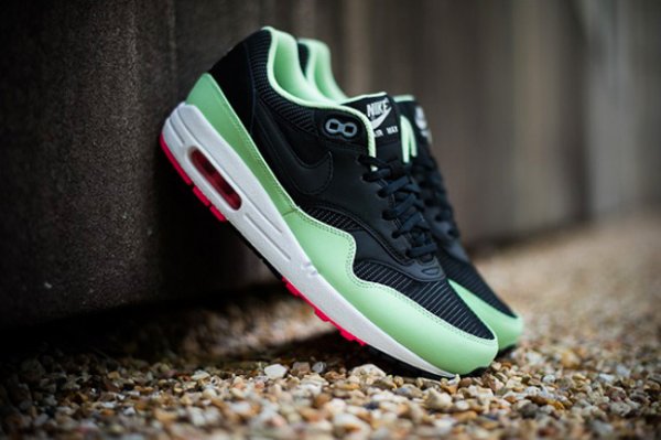 nike-air-max-fb-1.jpg