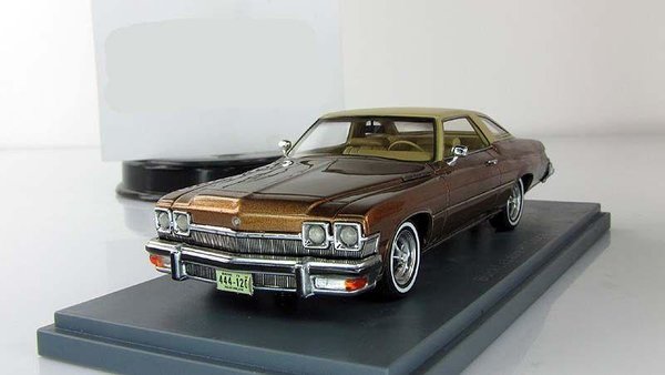 buick_lesabre_ht_coupe_neo_1_43.jpg